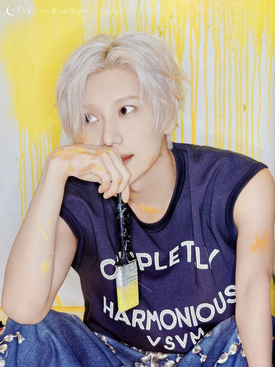 lazynighToT's tweet photo. 이 사람한테는 시간이 정말 비껴가는 것 같아… https://t.co/Rqo55rzEtQ