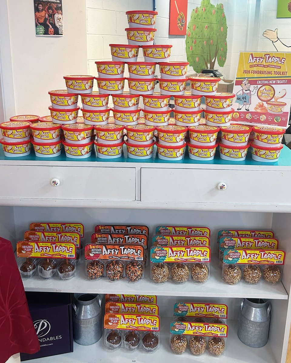 AffyTapple's tweet photo. Looking for something to satisfy your sweet tooth? Stop by our factory store for deep-discount treats!
🍏 Mrs Prindables $5 Jumbos and $3 Petites
🍎Affy Tapple Gourmets $5
🍏 Affy Tapple Autumn Sprinkles and Peanut 75¢
Our new CARAMEL DIP is also in stock! Open M-F 9-5 &amp; Sat 9-2. https://t.co/uuwaSyS8W4