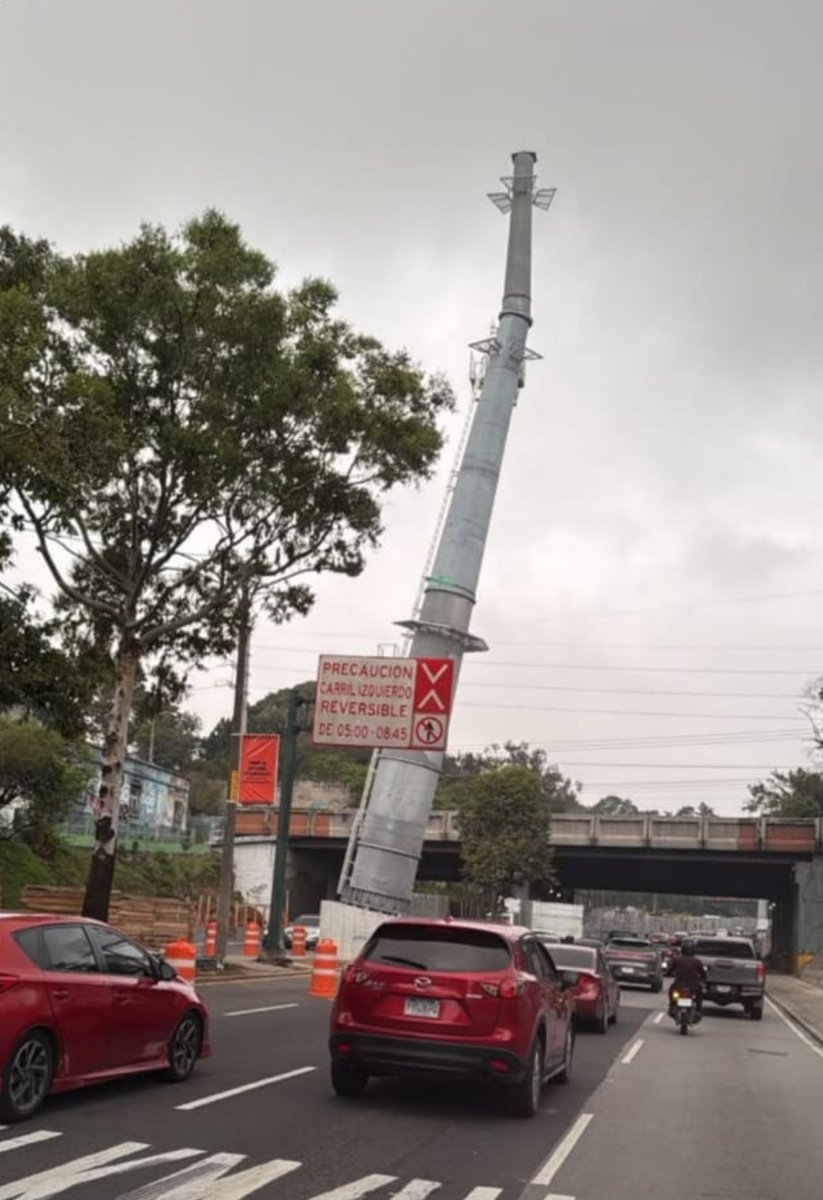carlos_vills04's tweet photo. Dejaré esto por aquí y me retiraré lentamente.

Recuerden la @muniguate de @RQuinonezL no hace público los estudios de viabilidad y los planos del teleférico, porque nosotros no sabemos de ingeniería. Que nadie cuestione los trabajos de la muni https://t.co/amrR1CicVf