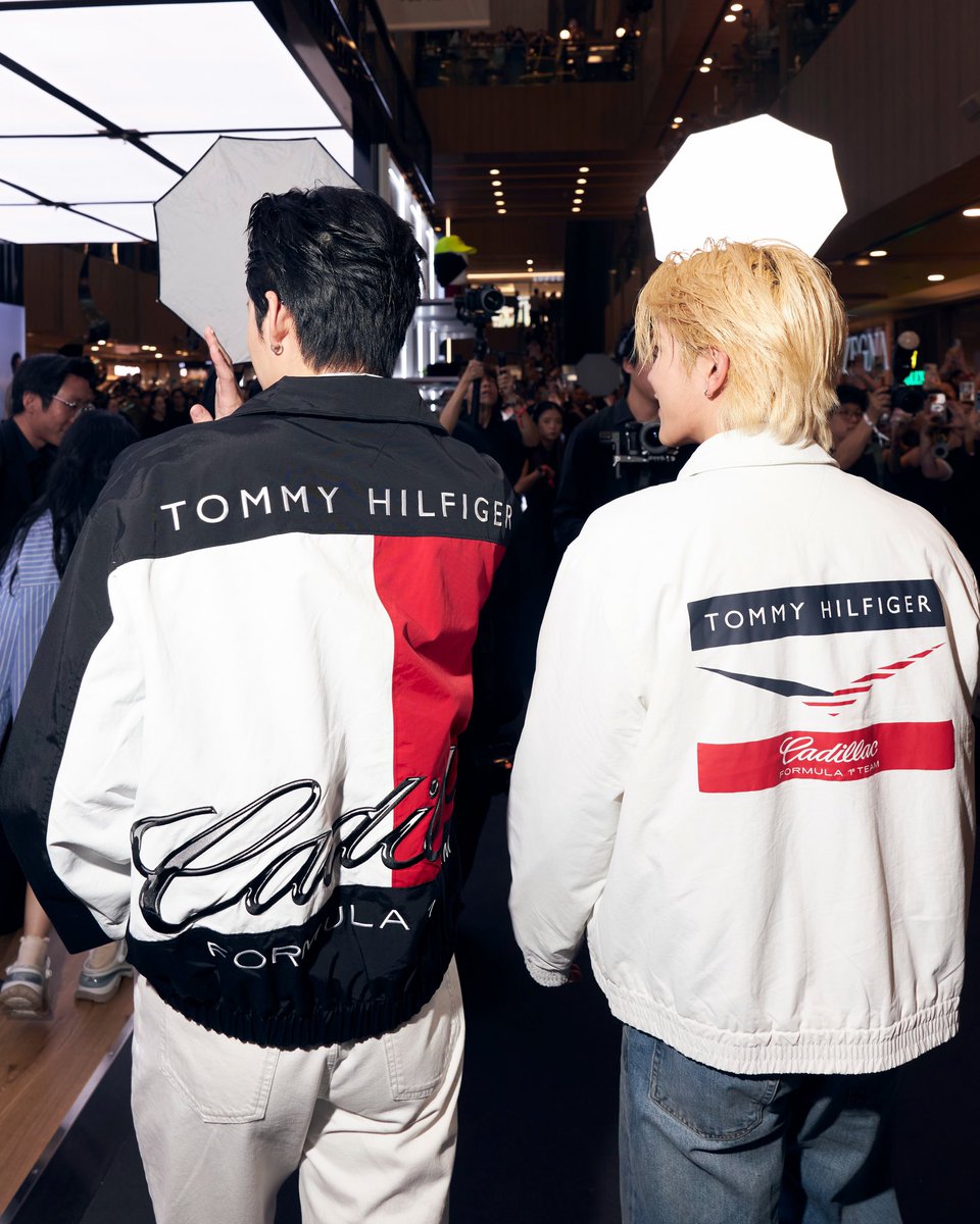 nongsiii's tweet photo. tommyhilfiger’s IG 💙❤️

TOMMY CADILLAC F1 WITH FOURTH

#TommyHilfigerxFourth
#Fourthnattawat #โฟร์ทณัฐวรรธน์ https://t.co/DIL0gXJ6C3