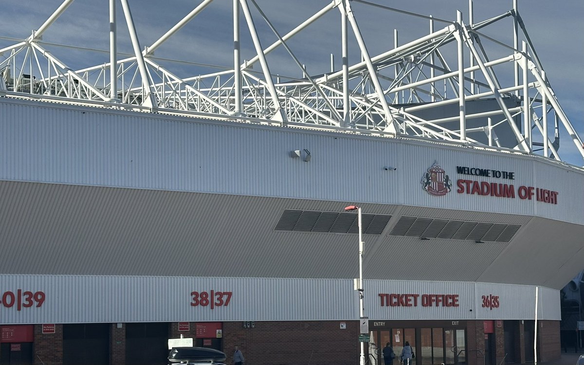 wedwarehouse1's tweet photo. Today has been an inspiring day as we visited the @FansMuseum @SunderlandAFC thank you for showing us around and being so welcoming 👏

If you are interested in football history and museums, we would recommend a visit, a stone through from the stadium, & they have lots of great footballing items to see and enjoy and you can also grab a beer🍺⚽️ 

Can you name any player/managers that were at #swfc & #sunderland 
 
#sheffieldwednesday
#wawaw
#football
#museum 
#Kelhamisland 

https://t.co/C5zaaFd2lC