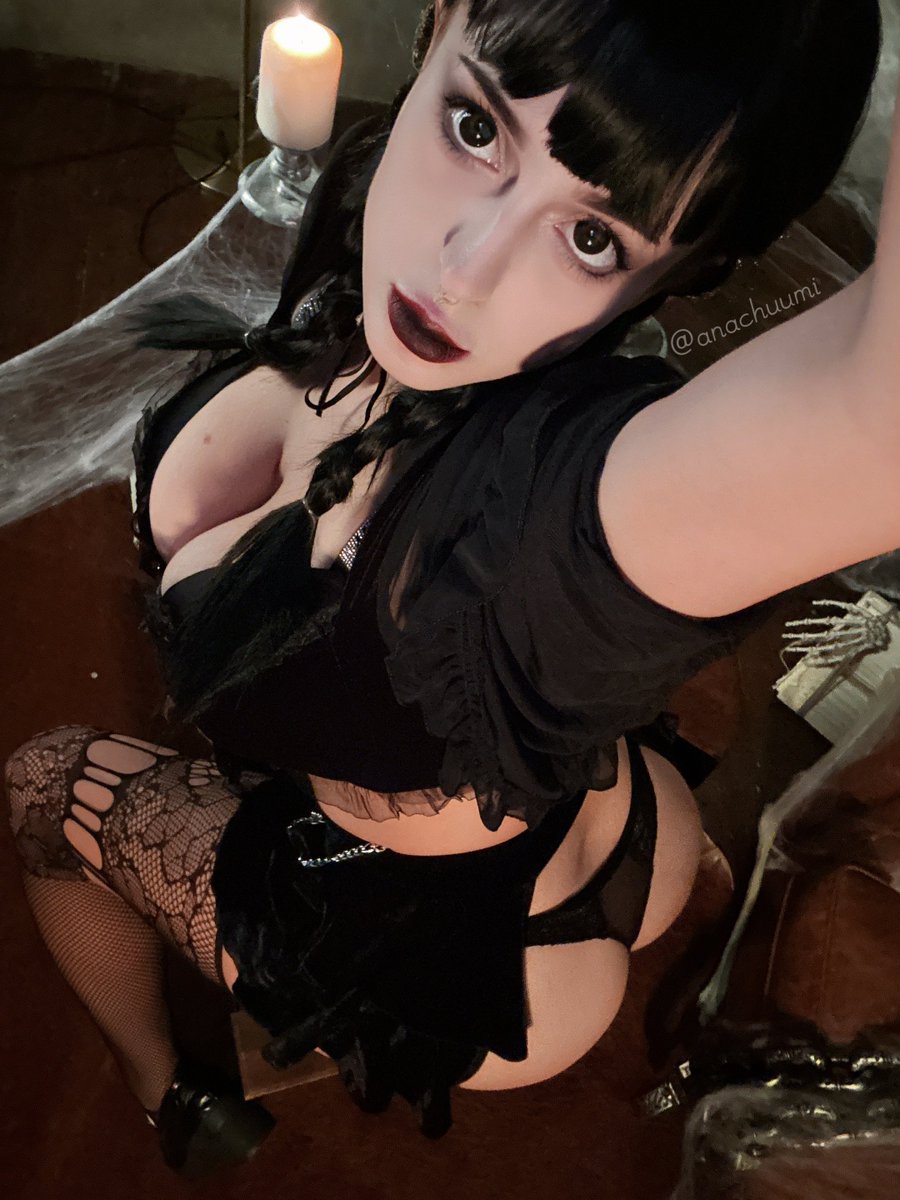 anachuu_cos's tweet photo. Wednesday Addams grew up 🖤 https://t.co/LWhO7elIfU