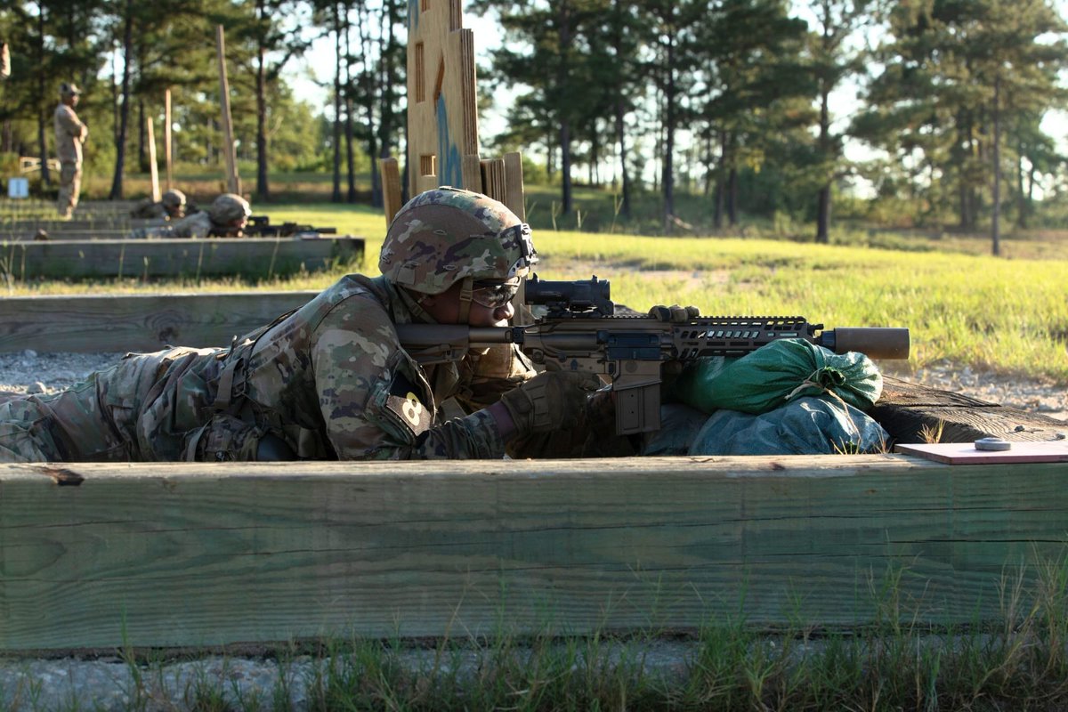 SOFXnetwork's tweet photo. The U.S. Army will begin fielding Sig Sauer’s M8 carbine in December, with Fort Bragg among the first units to receive it. The M8 is more than a pound lighter than the M7 and has a shorter barrel, fixed stock and redesigned handguard. The Army requested 14,944 M8s for FY2027. https://t.co/Hfy7PDqUwC