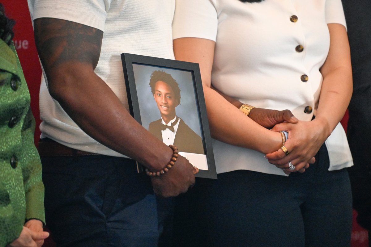 afronews's tweet photo. Months after #NolanWells died following a July 4 boat trip, three friends who were with him are speaking publicly. They say they’ve endured grief and threats — but their interview did little to settle questions surrounding Wells’ death. https://t.co/lHBSAuaHH5 https://t.co/aaYKz3a2V2
