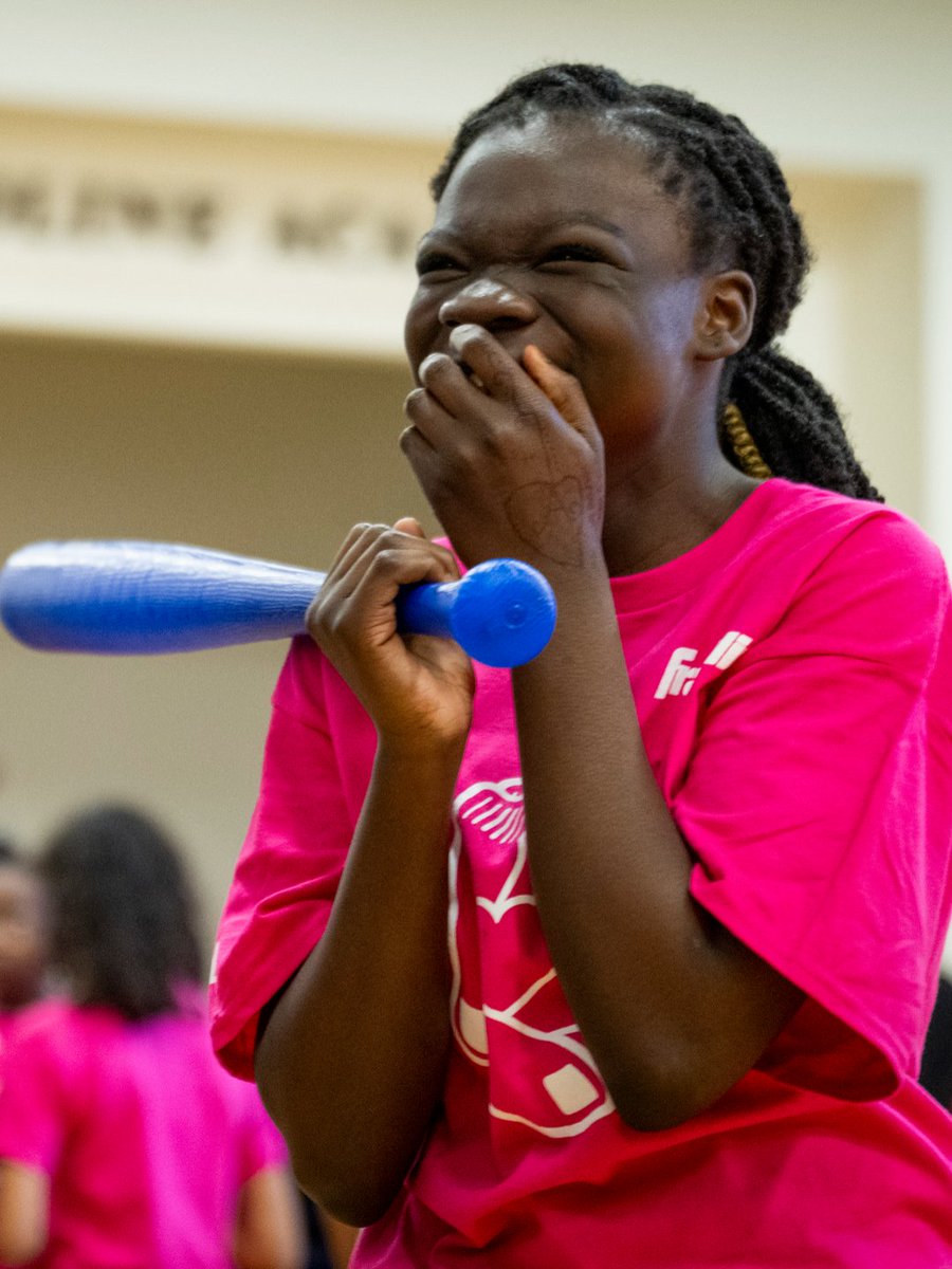 theAUSLofficial tweet picture