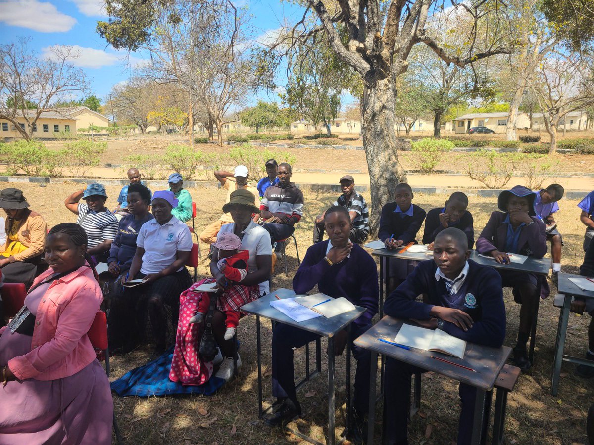 ebztrust's tweet photo. 🌱 Every forest starts somewhere and in Ward 11, it starts with a nursery.
41 participants trained under #TagDev 2.0 on tree nursery establishment, management and entrepreneurship.
Grow seedlings. Grow livelihoods. Grow resilience.
#TagDev2 #TreeNursery https://t.co/CdSCSqIo8r
