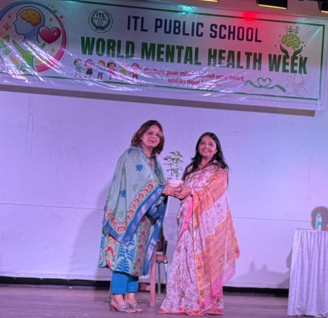 ItlSchool tweet picture