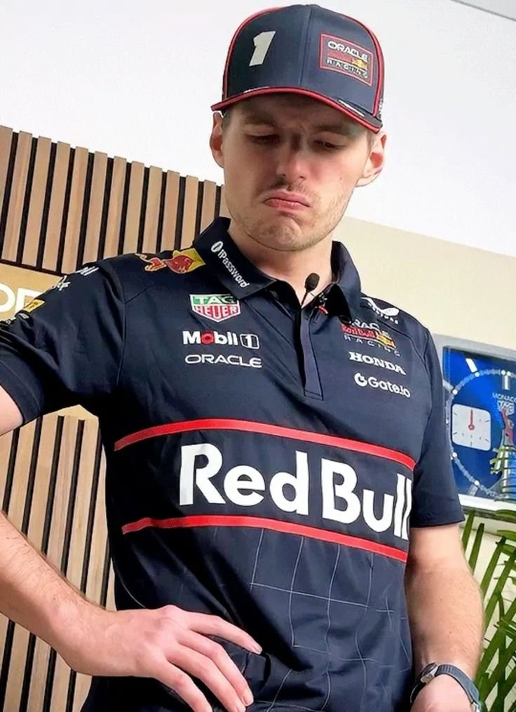 verstappehn's tweet photo. kita emg 1112 kan max? (delete soon)  #f1twtselfieday https://t.co/g79XuDkNpE