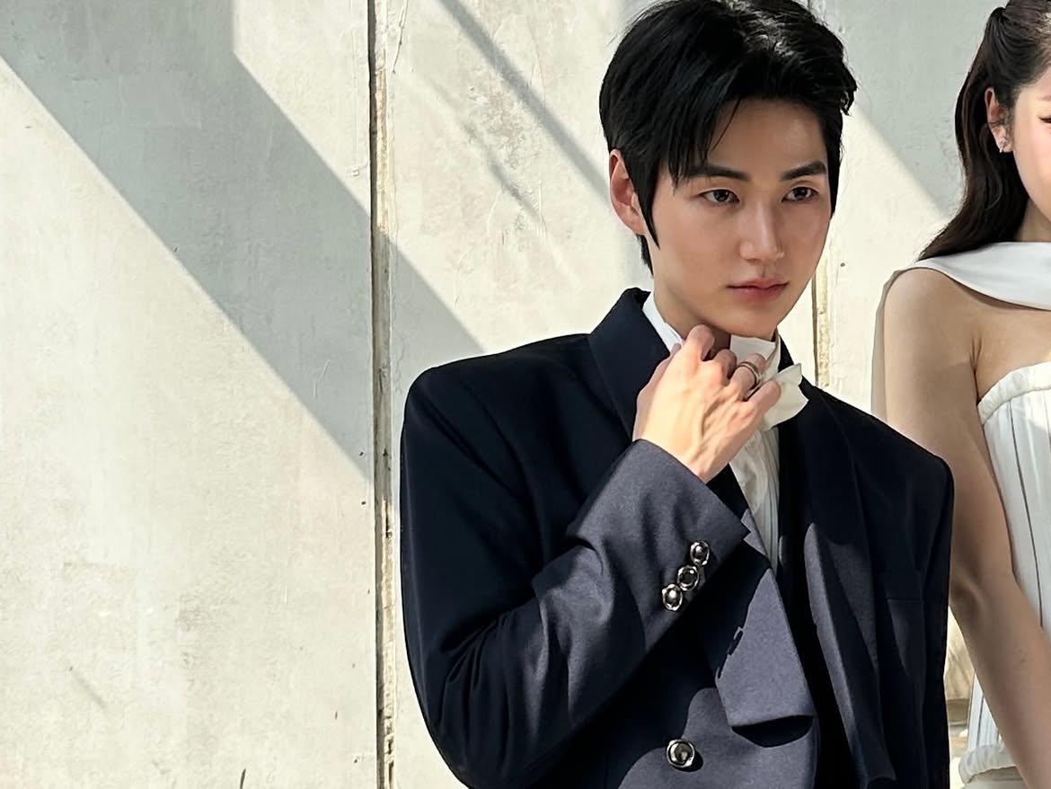 seonhyeook's tweet photo. ehm,     future     husband/?adkjfgtfhajkf. https://t.co/9U5c4gIafM