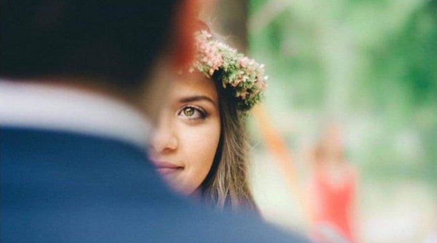 JaceValen's tweet photo. Turkish photographer reportedly beats up a client after discovering the bride was only 15 years old. https://t.co/BQ82aO2CHH https://t.co/rkFTqE7K9q