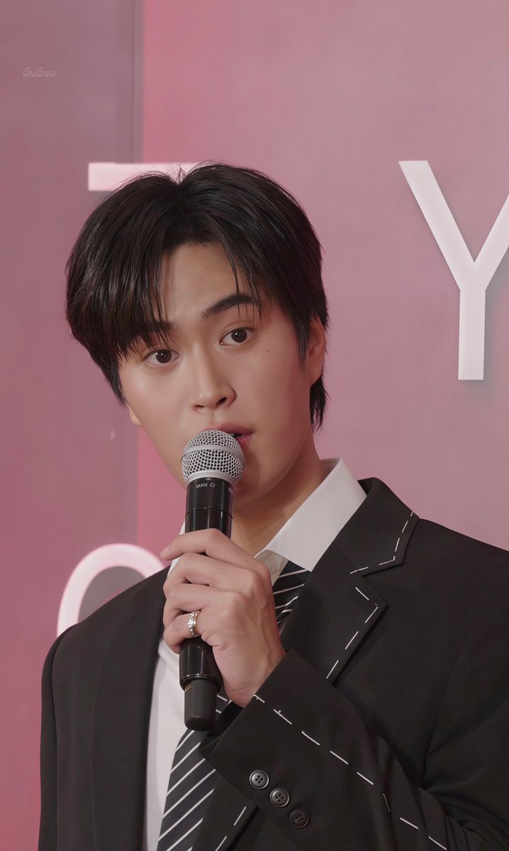 twentynine35's tweet photo. ทรงหนุ่มนักเรียนนอกที่จริงใจ :-P

GEMINI AT NGAMWONGWAN
#InfinityMedicalClinicxGemini 
♊︎ #Gemini_NT • #เจมีไนน์ ♡ https://t.co/xSctrPmkJ8