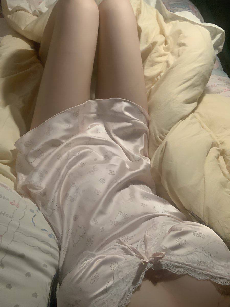 Mey3Bibini's tweet photo. 如果是炮友关系的话 做多了爱上对方你们会好好谈恋爱吗 https://t.co/j3F8cyF0Zz