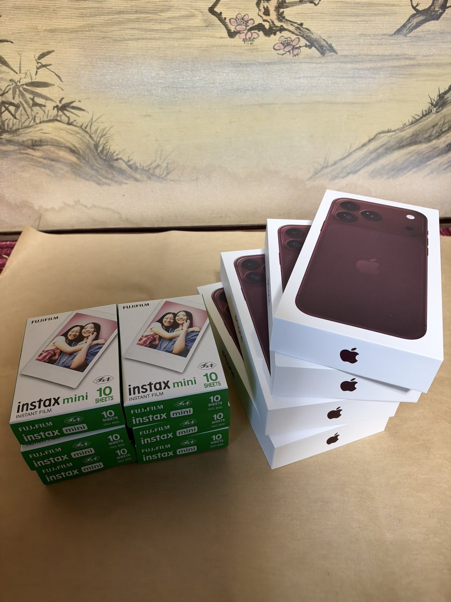 ChekinekiInstax's tweet photo. コツコツどーん🐰🔥 https://t.co/x6ipOJdiAC