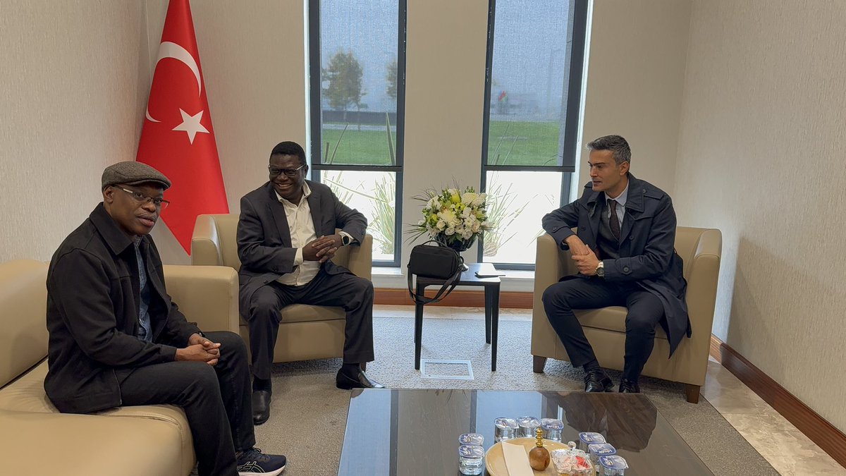 Image for the Tweet beginning: Earlier today, the Minister of