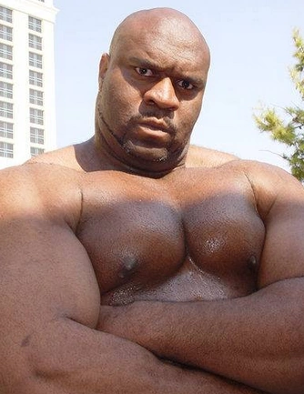 NeoIntern's tweet photo. @upliftedvision Isn't that the big nigga from the movie "Longest Yard"? Tf he's doing in a ring bro, get him help https://t.co/72cqjGkwh9