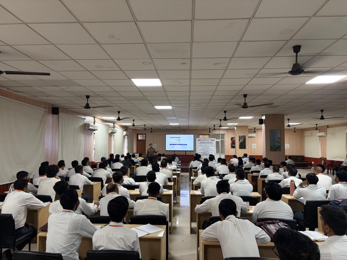 stclucknow's tweet photo. An insightful Special Class on Investor Awareness &amp; Financial Security was conducted today, focusing on smart investment practices, financial planning, and making informed financial decisions. 📈💡 https://t.co/qFYo2RSMFv