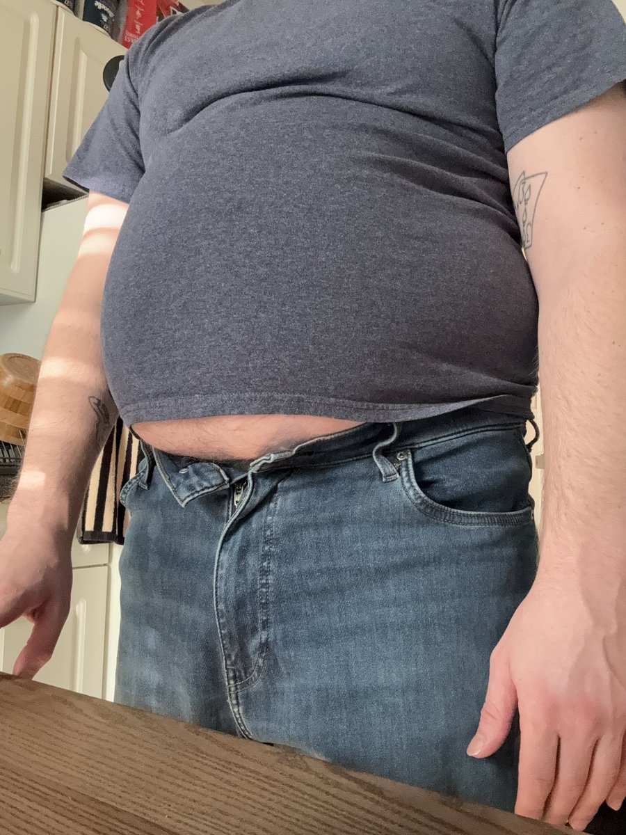 L3ntil_D3ntal's tweet photo. Feeling thicc this Thursday https://t.co/LenxN26LeG