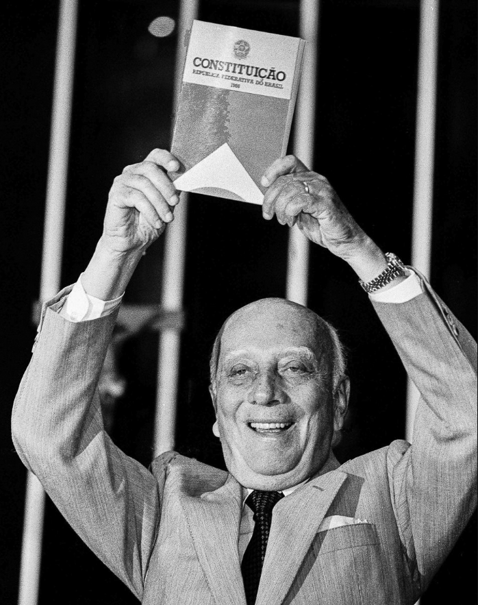 republiqueBRA's tweet photo. 🇧🇷 🗣️ “Se você acha esse Congresso ruim, espera até o próximo”, disse Ulysses Guimarães nos anos 80. https://t.co/TZMBslK2HU