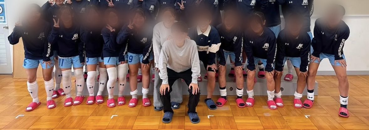 soxyogore's tweet photo. #靴下 #靴下フェチ #足フェチ #脚フェチ #靴脱ぎ #dirtysox #足裏 #サッカーソックス https://t.co/CBQEZDwypT