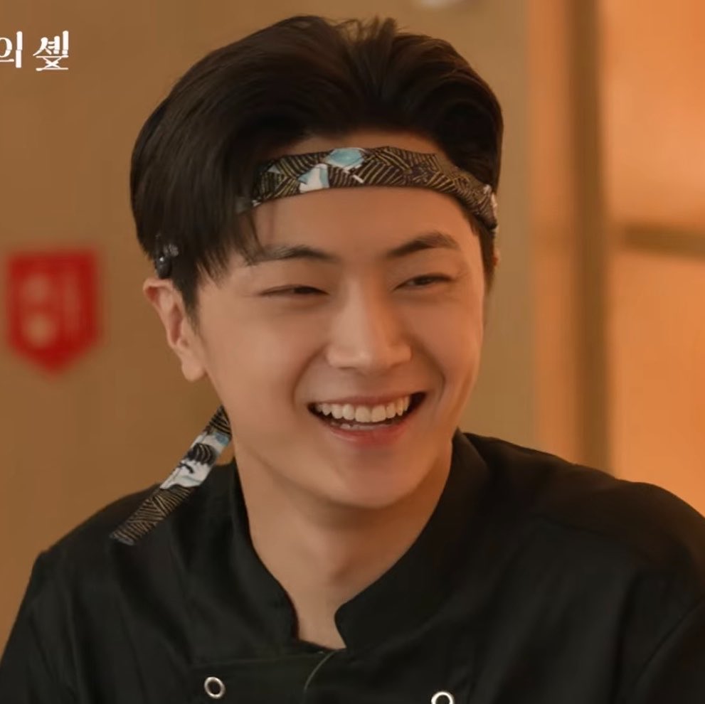 jjjongvely's tweet photo. his beautiful smile throughout the eps (˶ᵔ ᵕ ᵔ˶) https://t.co/2Hu4Xrsr4W