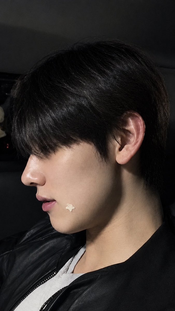 xxeoje's tweet photo. THE NOSE IS NOSING https://t.co/sATTjFaWGK