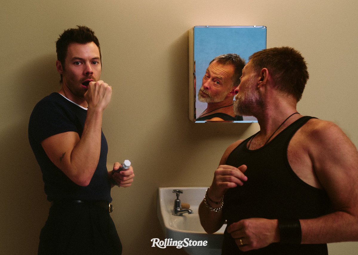 hsdaily's tweet photo. Harry Styles and Thom Yorke photographed for Rolling Stone Musicians on Musicians.

📸 Anthony Pham https://t.co/llQY1xNSwk