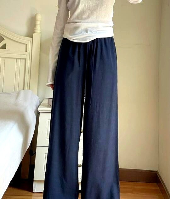 HadleyBartdpax's tweet photo. Voy a la tienda para comprar el lote de tela de loto, el cortinado y otros artículos para el hogar. （我去商店买这批莲藕面料、窗帘和其他家居用品。） https://t.co/cmYRe5ocKd