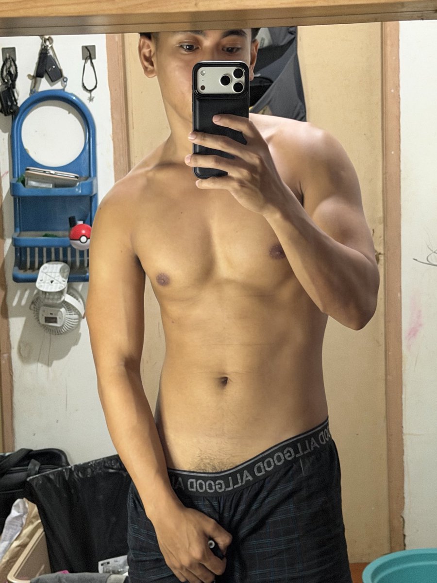 Jiro_Dela_Cruz's tweet photo. hi https://t.co/dKQMB2AlZd
