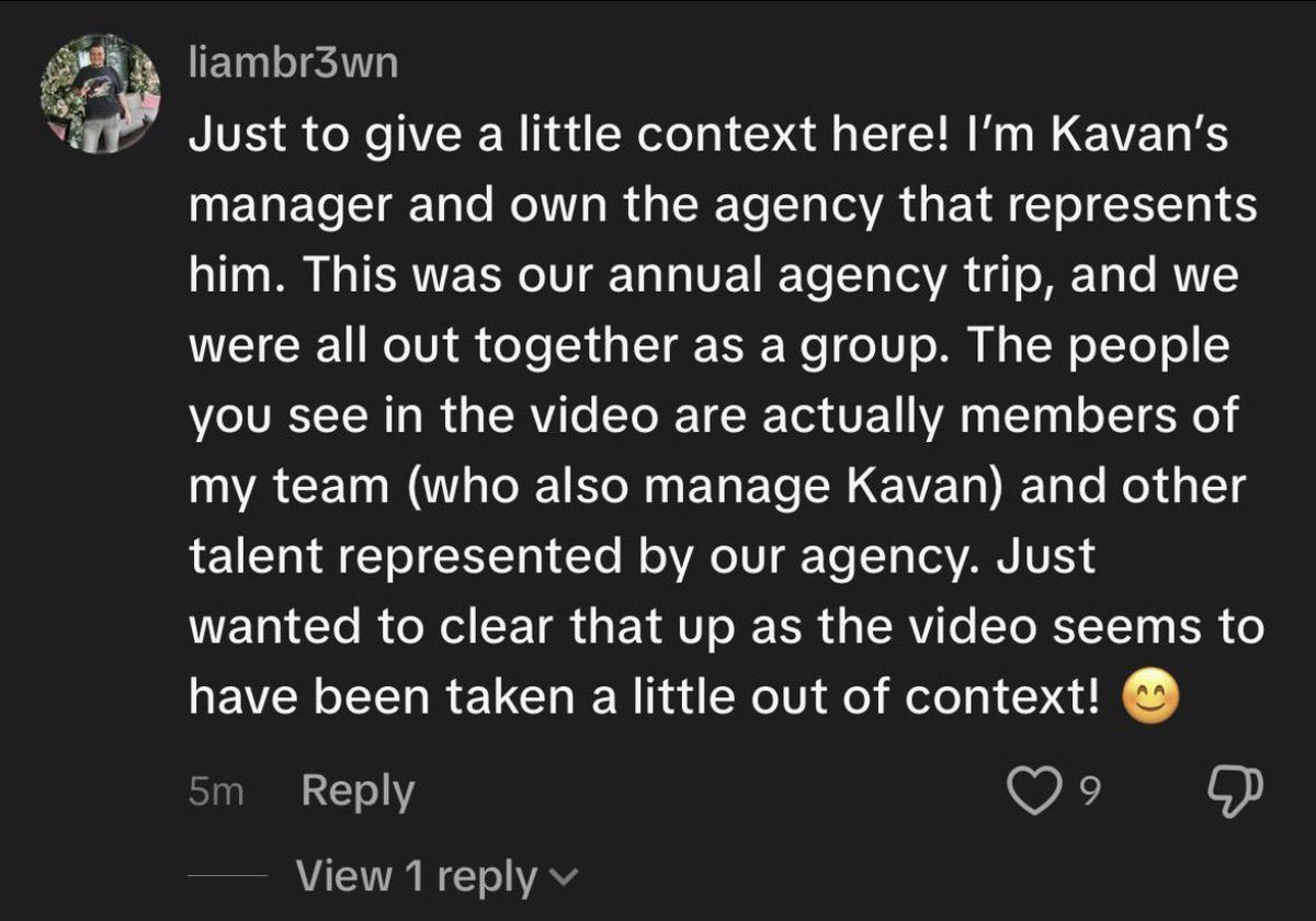 renelalisa's tweet photo. kavan’s manager literally had to step in after stereonoir posted a video of kav being in proximity to a few women, when they were actually his managers 😭 the video has now been deleted, but the fact that his manager had to clarify this in the first place is actually crazy https://t.co/iiknpdhRH1
