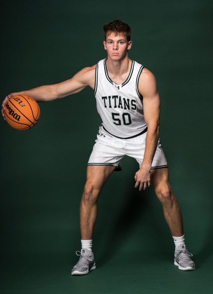 G_SullivanMPA's tweet photo. Dont think the weight room matters? 

6’3 210lb Senior Guard  &amp; 6’7 220lb Freshman Forward. By the way this is at the D3 level. All levels of college hoops are talented &amp; way bigger than you think. https://t.co/NLpY6Vnvll