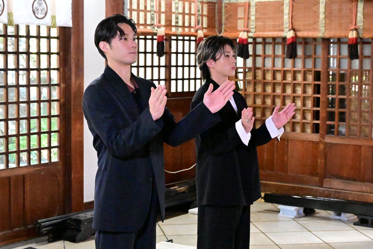 eiga_mentor's tweet photo. #映画mentor 火の用心🔥
防火＆大ヒット祈願イベント開催⛩️
ㅤ
#磯村勇斗 さん、#末澤誠也 さん、
#吉田恵輔 監督が社殿で本作の大ヒットを祈願💫
トークセッションでは作品への想いを語り合いました！
ㅤ
いよいよ来週公開...！
全国に熱い火種が届きますように🔥
https://t.co/QWJW5ZoEaU
ㅤ
𝟭𝟬.𝟭𝟲(𝗳𝗿𝗶) 🎬