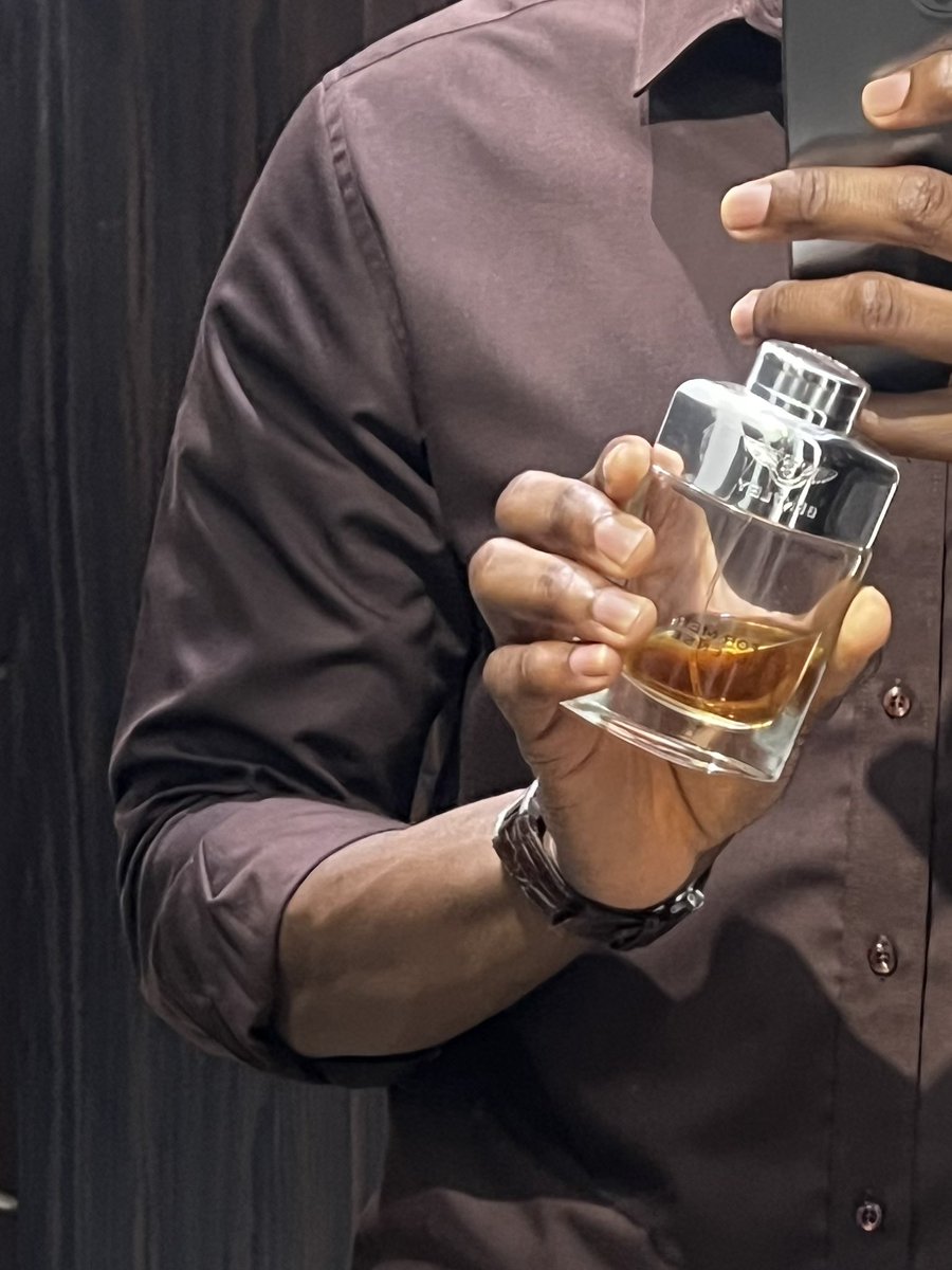 Rilwannajib's tweet photo. It doesn’t matter how many new fragrances are released or how old you may feel it gets. 

This is a timeless bottle every man should always have in their collection. https://t.co/tOyrK6E7Kc