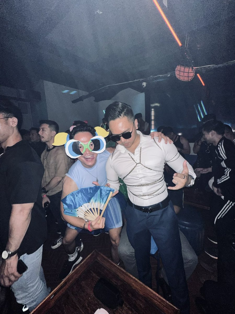 namdhosan's tweet photo. tahun ini pake costume apa ya buat halloween HAHA😭 https://t.co/wSxpajHLqZ