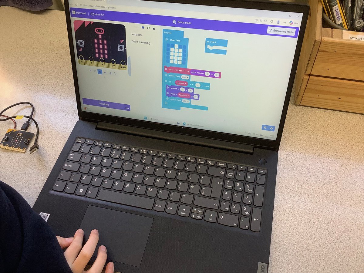 CosgrovePrimary's tweet photo. Thank you to @microbit_edu for the codealong this morning. Happy 10th Birthday! #CsogroveFamily #Learningtogether https://t.co/dkqHh4f325