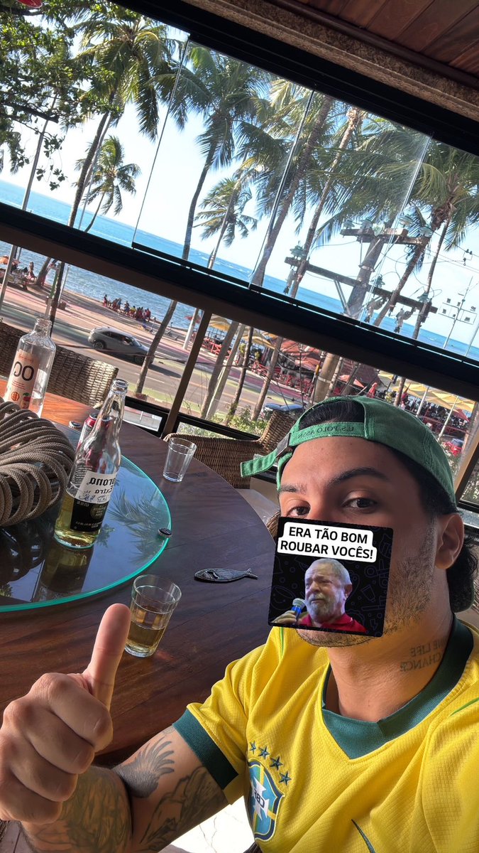 lukztin's tweet photo. @yasminhasraizes @reputaklore @AlexanderGama6 @pedronevezz Sim, tá uma delícia mesmo https://t.co/3otIQPmbel