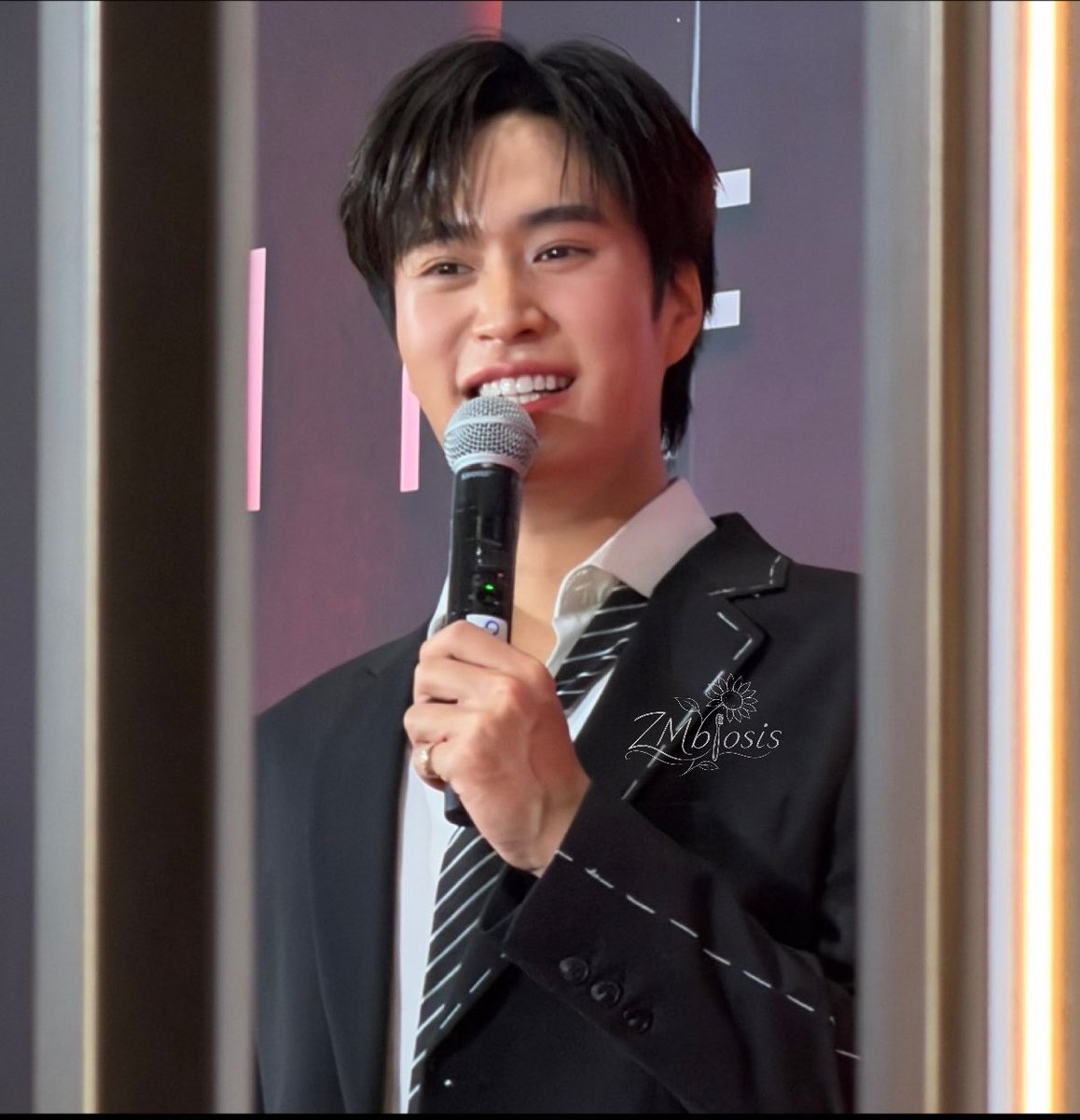 natthariganon's tweet photo. จะเลิกเป็นแม่ได้ไงอะอ้วมม🥹✨

GEMINI AT NGAMWONGWAN
#InfinityMedicalClinicxGemini https://t.co/7ol2aCuvpD