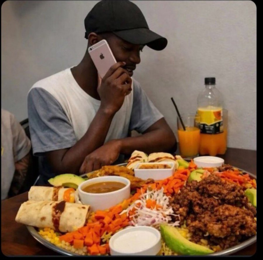 small_proff's tweet photo. Usijali Bro hata hizi sides nakula tu njaro https://t.co/MpPeFsYMeW