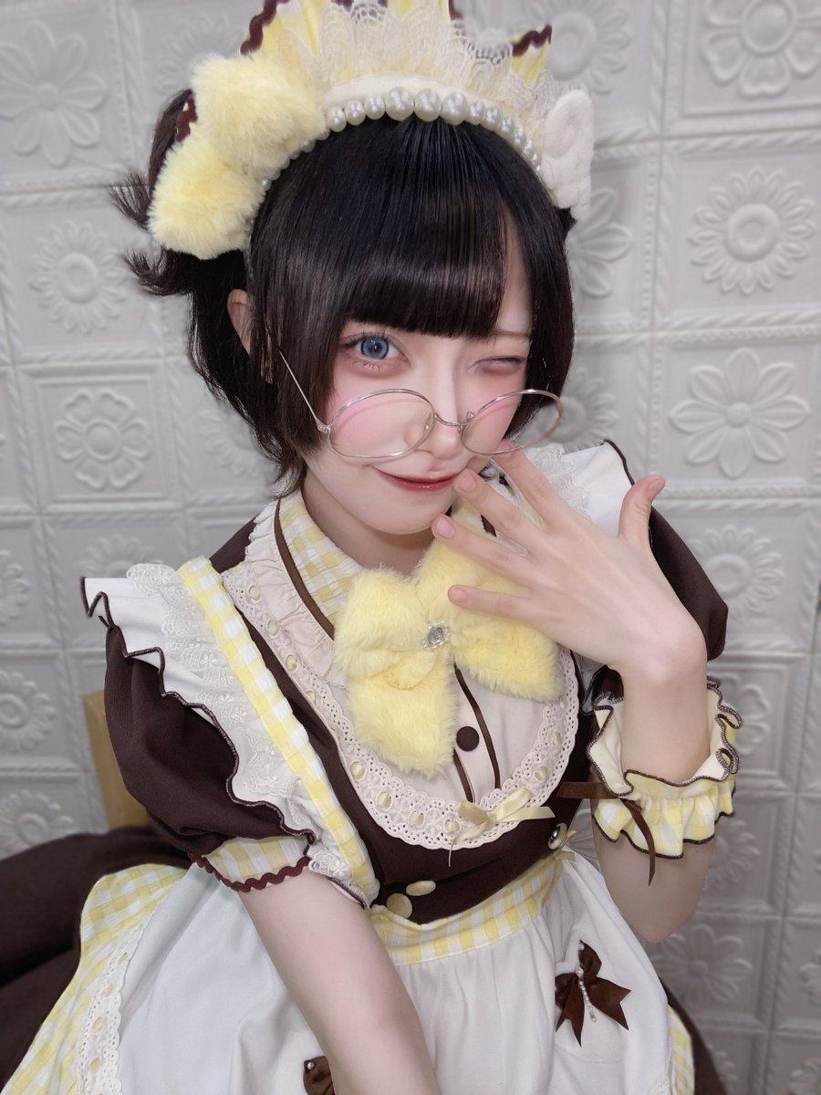 maid_shigure1's tweet photo. 💛🌼 https://t.co/TuijBeORoB