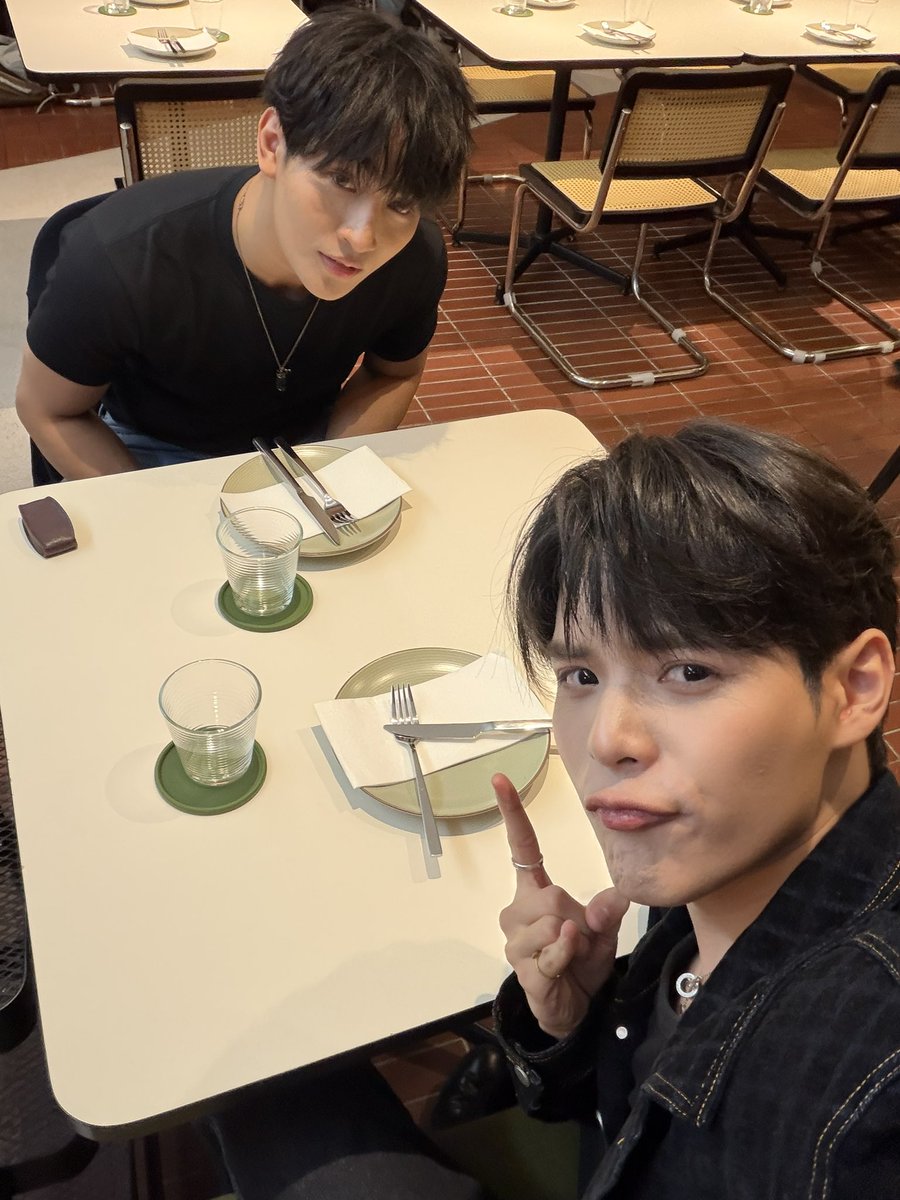 ohmthitiwat's tweet photo. ขอบคุณทุกคนมากครับ วันนี้เติมพลังเต็มหลอดเล้ย แล้วเจอกันใหม่ครับผม 🩵😗#GMMTVFANIVAL2026HappyFamilyxOP https://t.co/qRYiXjL14o