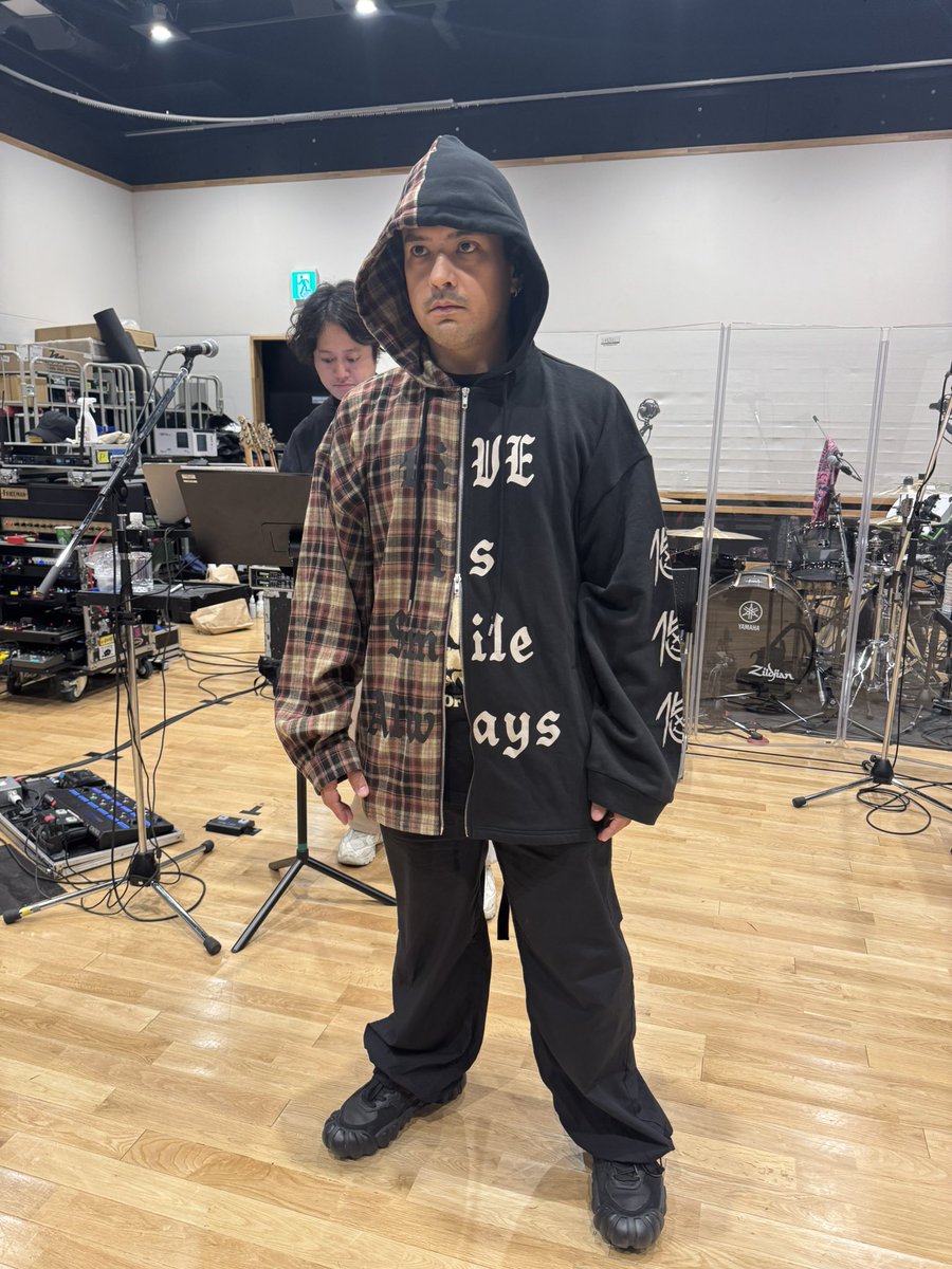 LiSA_OLiVE's tweet photo. 二人とも似合う
#LACEUP_TOUR #りさぐっず https://t.co/nvALP97Emn