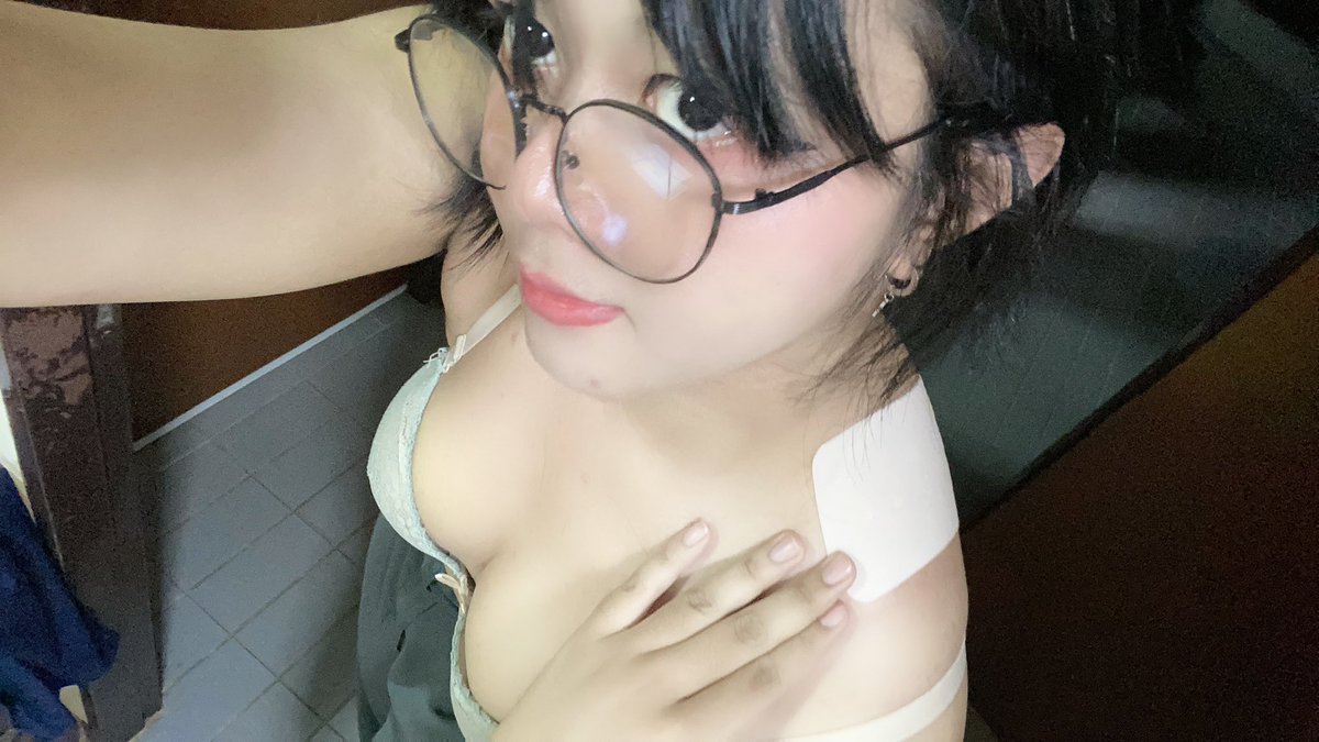 Harumin_Trap's tweet photo. เค้าปวดไหล่ง่า มา“นวด”ให้หน่อยสิ🥹 https://t.co/LImCWmdDR9