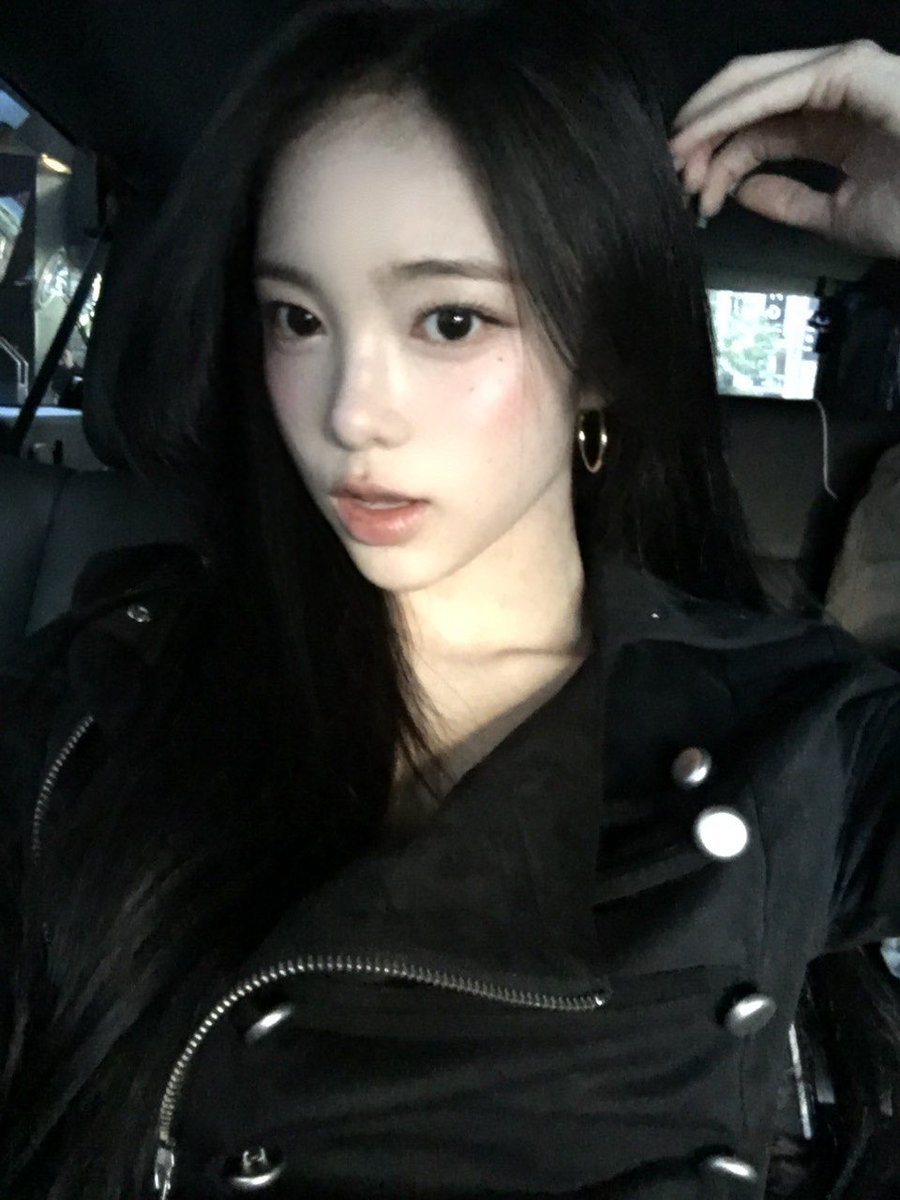 ianpicts's tweet photo. weverse update ♡ #ian https://t.co/ELqGPQ5P5C
