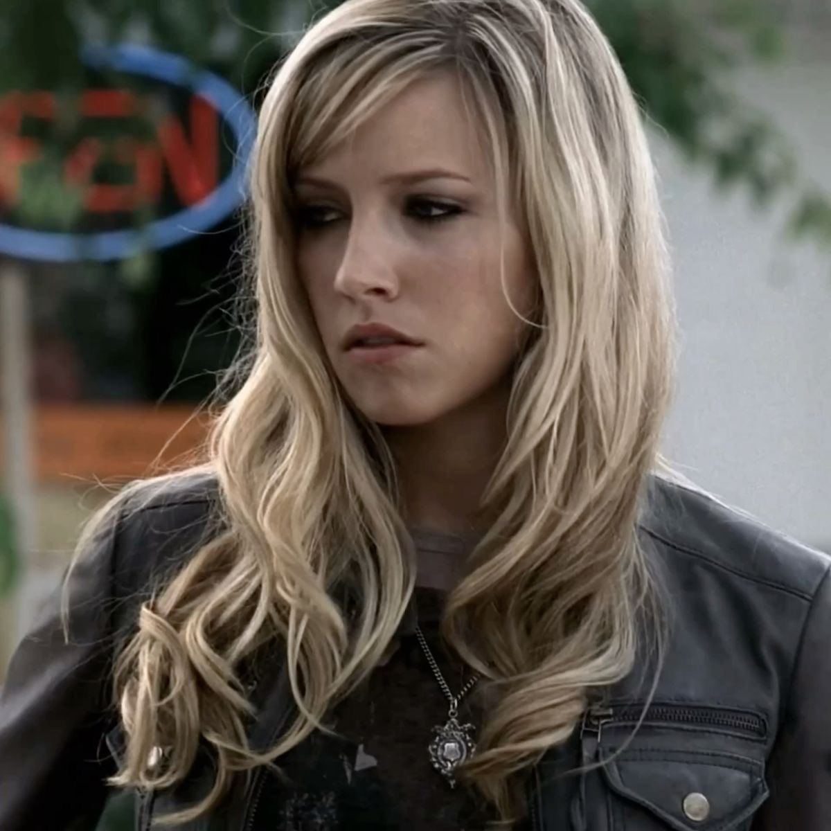 poetryd1vided's tweet photo. blonde ruby come back baby the kids miss u so much https://t.co/C2JapaO4ll