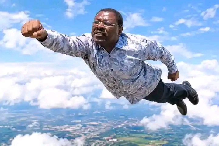 Masika_039's tweet photo. Mnakuangaje bana https://t.co/8rU5Om98ZH