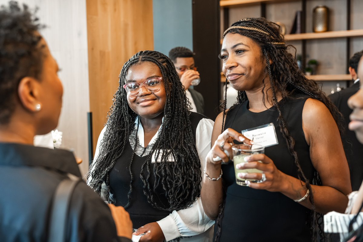 AllStarsProject's tweet photo. We’re growing — and looking for a new team member to help strengthen technology across our national organization. APPLY TODAY!:https://t.co/vbWmZ8IgXD 🔹 IT Manager: lead technology, systems, security &amp; vendors for the ntnl team! https://t.co/cZSlCSmpMt