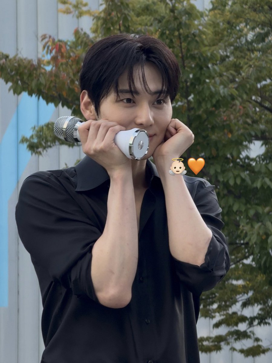 yeonzi_gonzi's tweet photo. 너 ~~~~~~ 무 재밌었다 !!!!!!!!!!!!
또하자  !!!!!!!!!!!  #황민현 https://t.co/l3xhiFifjB