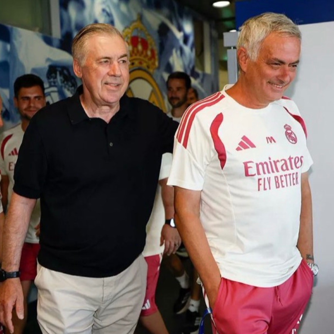 MadridXtra's tweet photo. 🚨 José Mourinho: “I told Carlo Ancelotti that I am SICK OF HIM.

Every day walking through the hallway at Real Madrid, there is photos of Carlo here, photos of Carlo there.

I am FED UP!” 🤣🤍 https://t.co/Tf59KqlNFk