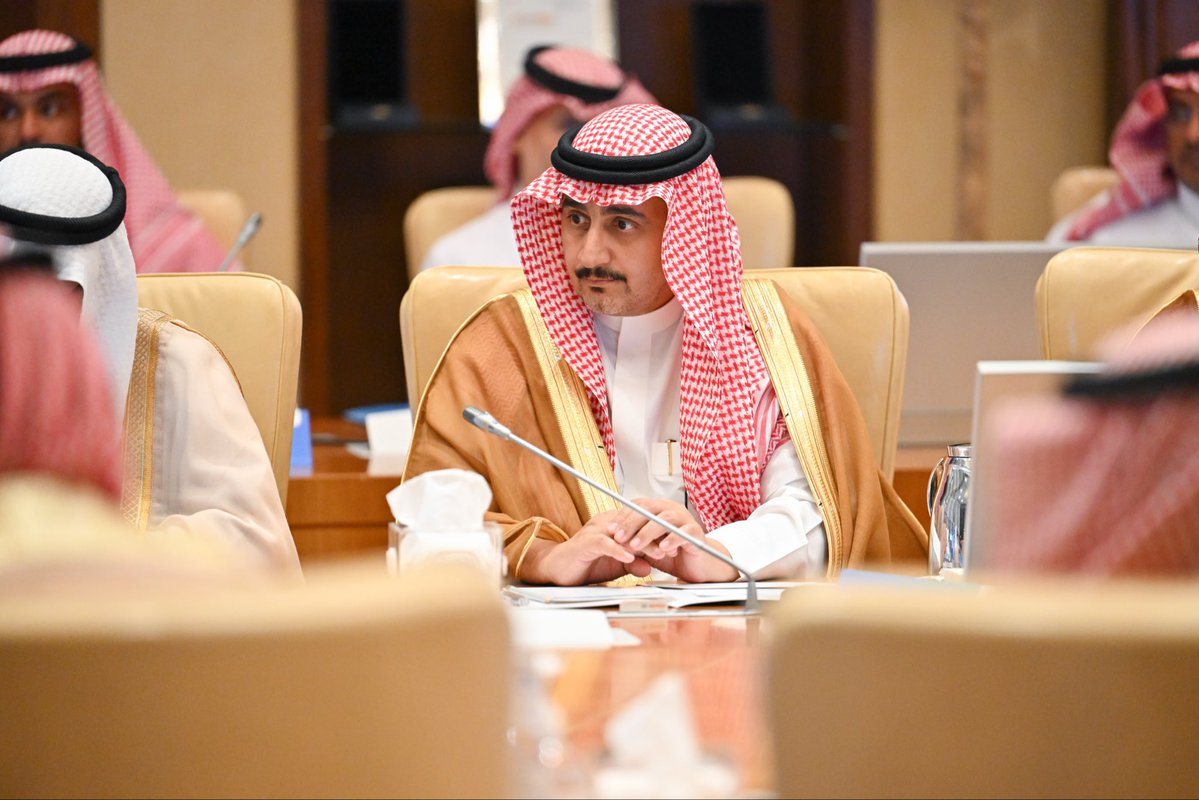 umajmaah's tweet photo. بحضور وزير التعليم الأستاذ يوسف بن عبدالله البنيان ، رئيس #جامعة_المجمعة أ. د صالح بن عبدالله المزعل يشارك في اجتماعات وأعمال اليوم الثاني من لقاء رؤساء الجامعات ، لتوحيد الرؤى حول المرحلة المستقبلية من التحول الجامعي . https://t.co/CRbpaziSLk