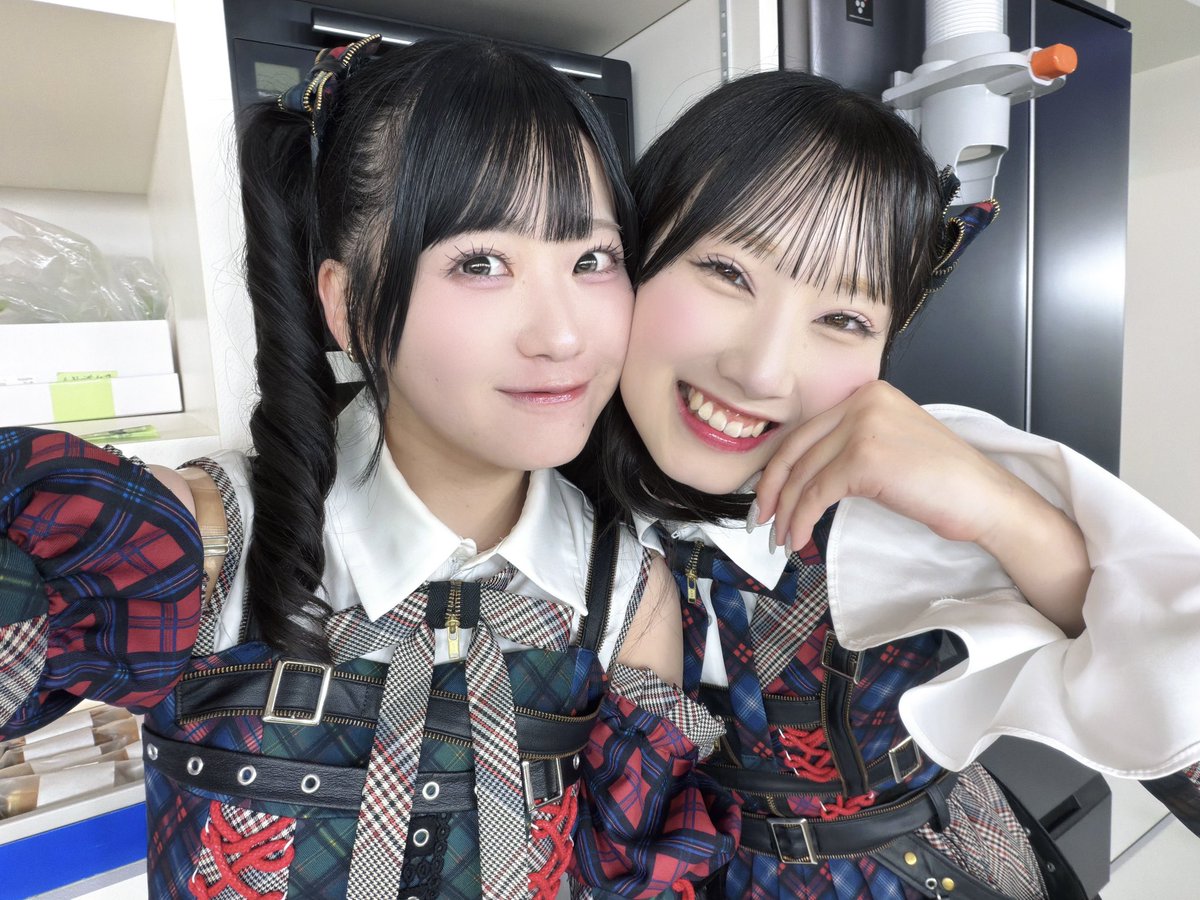 moka_hotei1201's tweet photo. 『ここからだ』れみさん生誕祭
ありがとうございました🩷💙

髪型はれみさんがコロネツインが好きだと選んでくださいました(^з^) -☆いっぱいかわいいって褒めてくれるれみさんが一番可愛かったです！！今年は仲良くなって愛でる一年にできますようにっ🌈 https://t.co/KjbMaREJAk
