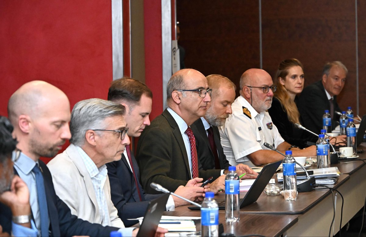 DIPLOMAT_AFRICA's tweet photo. Co-chaired by the #DDG: Global Governance and Continental Agenda at #DIRCO, Amb. Xolisa Mabhongo and Acting Managing Director: Peace, Security and Defence at the European External Action Service (#EEAS), Mr Cosmin Dobran.
🇿🇦🇪🇺 https://t.co/ynfMYPvVsC
